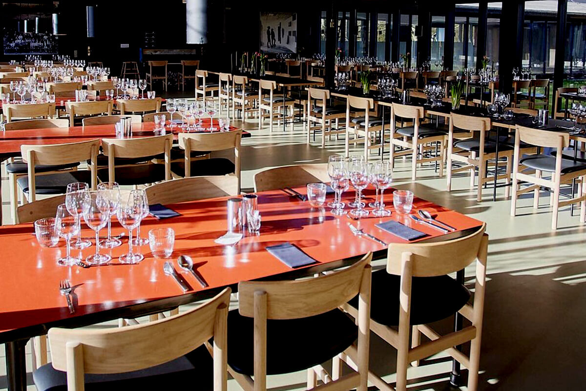 Enjoy a unique dining experience in our restaurant, Højhuset Herning