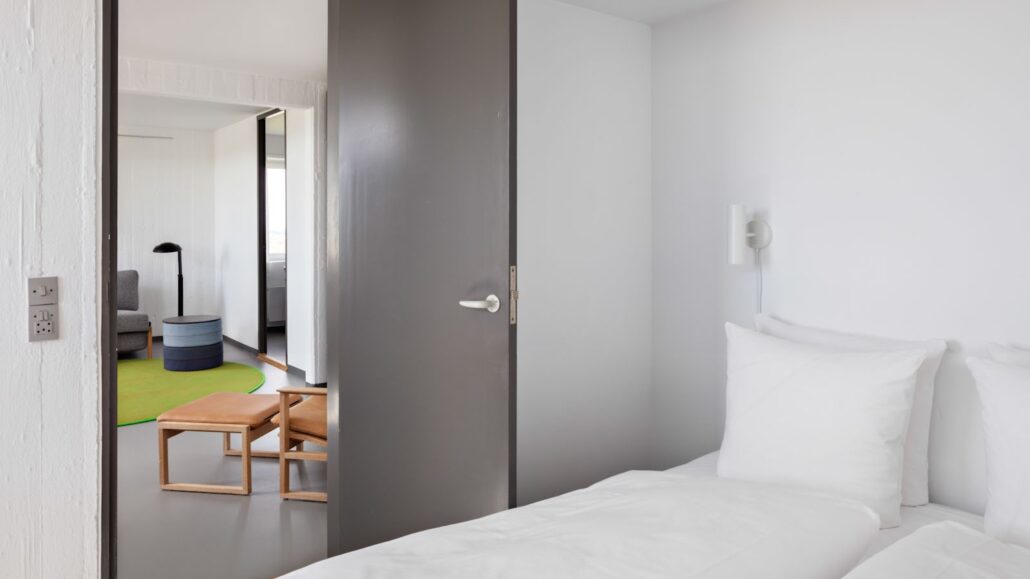 Stor højskolelejlighed 1